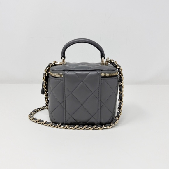 Chanel Mini Vanity Bag - Picture 3 of 11
